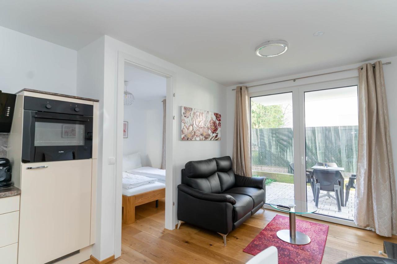 Modern Apartment With Tiny Garden Near City Center Вена Экстерьер фото